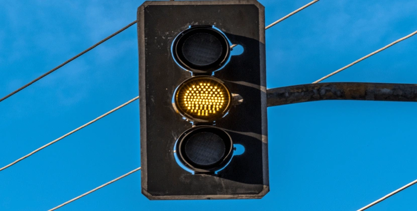 Is it illegal to run a yellow light in Pittsburgh?